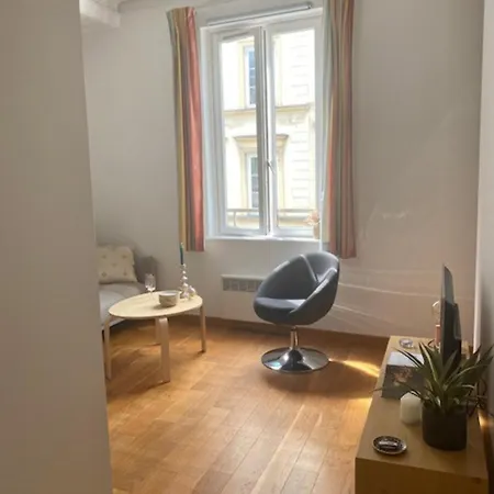 Virginie F2 Et Agreable Avec Parking ! Apartment Rouen