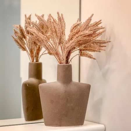 Virginie F2 Et Agreable Avec Parking ! شقة